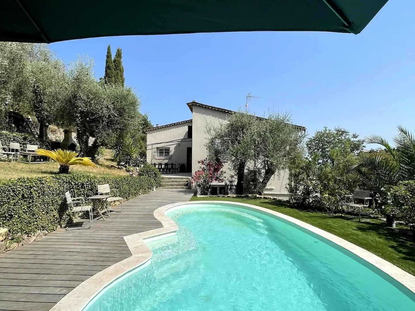 Villa Emery 555 Chateauneuf-Grasse France